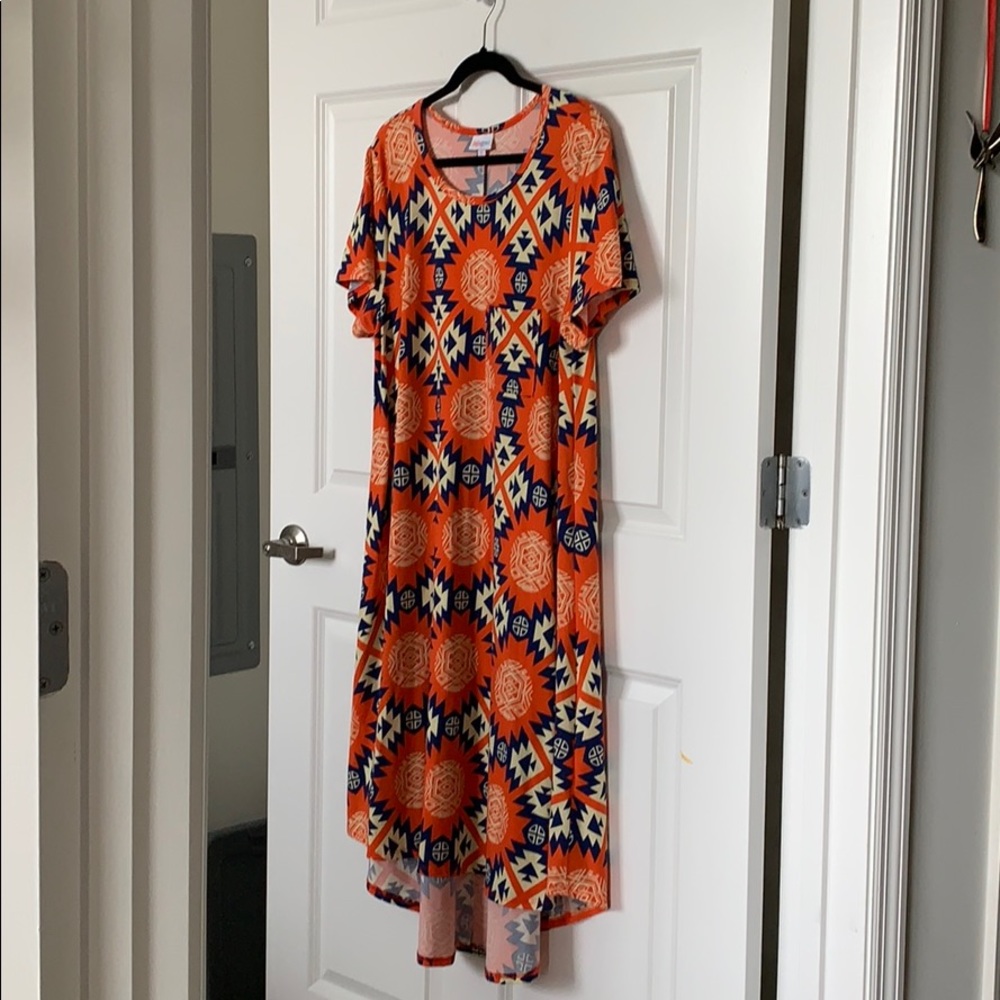 LuLaRoe XL Carly